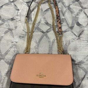 Coach purse….new only used once.